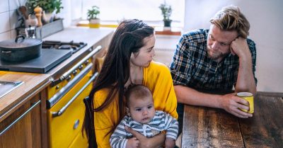 Affrontare la gelosia del marito: la vera relazione tra lui ed il bambino