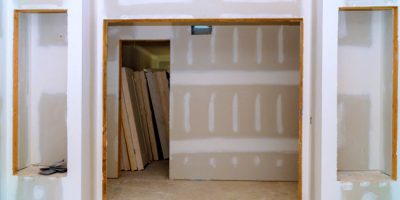 Decorare la casa: ecco tutte le fasi da conoscere e le norme da rispettare