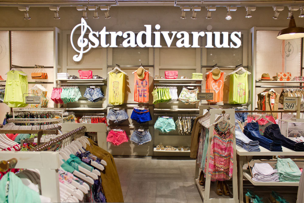 Fragranze femminili e di tendenza: scopri le novità di Stradivarius per l'inverno 2023!.