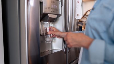 Frigoriferi che non fanno più ghiaccio? Scopri come ripararlo!