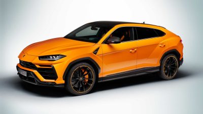 Scoprendo la straordinaria potenza della Lamborghini Urus: un'analisi approfondita della sua incredibile velocità e delle opinioni degli esperti.