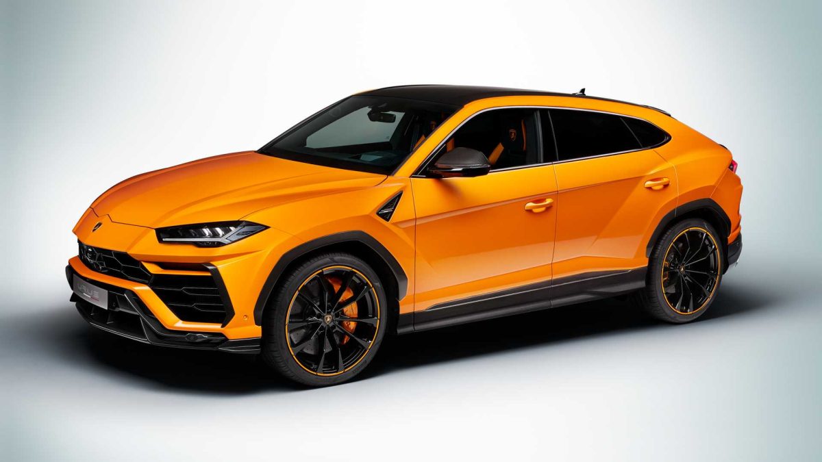 Scoprendo la straordinaria potenza della Lamborghini Urus: un'analisi approfondita della sua incredibile velocità e delle opinioni degli esperti.