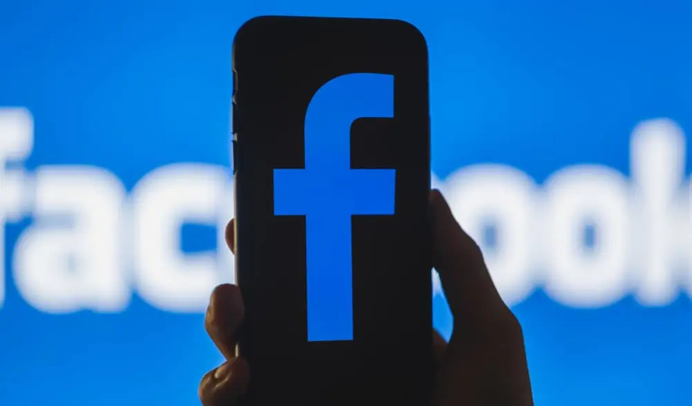 Scoprite come tenere traccia dei compleanni degli amici su Facebook: attivate le notifiche di compleanno!