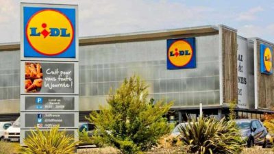 Affollamento da Lidl con questo prodotto indispensabile per diventare il re del barbecue quest'estate.